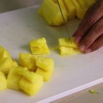 بالصور تعلم تقطيع الأناناس