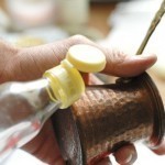 بالصور طرق تنظيف النحاس لإستعادة لمعانه وكأنه جديد