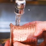 بالصور طرق تنظيف النحاس لإستعادة لمعانه وكأنه جديد