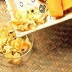 طريقة عمل زبدة الكاكاو في البيت لترطيب الشفاه طريقة عمل زبدة الكاكاو في البيت لترطيب الشفاه