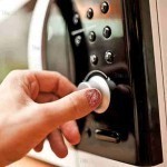 طريقة عمل زبدة الكاكاو في البيت لترطيب الشفاه طريقة عمل زبدة الكاكاو في البيت لترطيب الشفاه