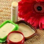 طريقة عمل زبدة الكاكاو في البيت لترطيب الشفاه طريقة عمل زبدة الكاكاو في البيت لترطيب الشفاه