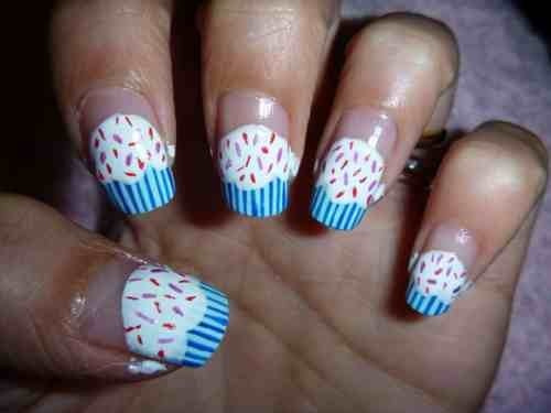 طريقة رسم الأظافر على شكل الكب كيك