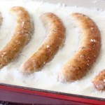 ألذ وصفة لعمل صينية السجق مع البطاطس المهروسة