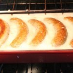 ألذ وصفة لعمل صينية السجق مع البطاطس المهروسة