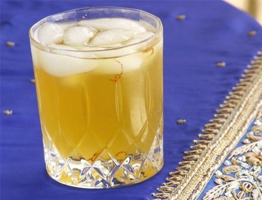 عمل مشروب الزعفران بالليمون بالصور عمل مشروب الزعفران بالليمون بالصور