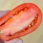 تشقير شعر الوجه بالطماطم والدقيق