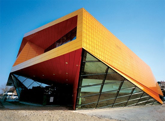 أروع عشرة مباني ذات تصاميم مبهرة في العالم