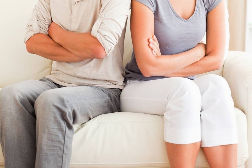 علامات تقول لك انه شاب غير عاطفي علامات تقول لك انه شاب غير عاطفي