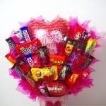 تجهيز المنزل لإستقبال عيد الحب بالصور