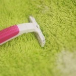 كيفية شحذ شفرات الحلاقة لتدوم فترة أطول