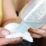 تكثيف الرموش بعمل سيروم طبيعي في البيت