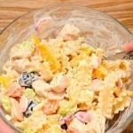 ٣ وصفات مختلفة لتحضير سلطة الفراخ بالصور