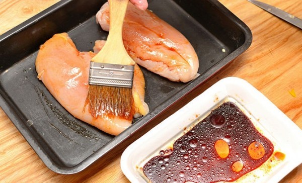 ٣ وصفات مختلفة لتحضير سلطة الفراخ بالصور