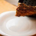 السلمون المقلي بخلطة اللوز طعم غاية في اللذة