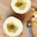 بالصور طريقة أكواب التفاح مع القرفة والمكسرات وجوز الهند