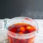 طرق تلوين البيض بقشر البصل بالصور