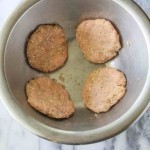 بالصور طريقة عمل برجر الدجاج بالجبن الشيدر