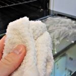 تنظيف الفرن بالصور