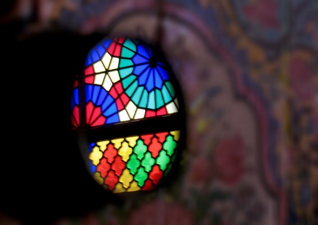 مسجد قوس قزح في إيران تحفة معمارية مسجد قوس قزح في إيران تحفة معمارية