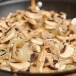 دجاج الجوليان والمشروم بالصور