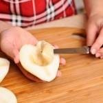 عشاء خفيف الكمثري بالجبن الريكفورد في الفرن عشاء خفيف الكمثري بالجبن الريكفورد في الفرن