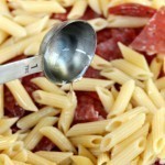 بالصور جهزي سلطة المكرونة “الباستا” مع شرائح اللحم