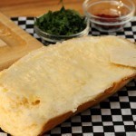 طريقة عمل توست الجبن الكريمي بالثوم ، طعم رائع