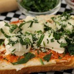 طريقة عمل توست الجبن الكريمي بالثوم ، طعم رائع