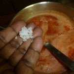 عمل مربي الطماطم بالصور