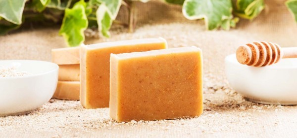 صابون حليب الماعز لعلاج حب الشباب