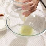 عمل دونات الشيكولاتة بالصور