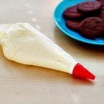 عمل بسكويت أوريو في المنزل بالصور