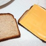 ساندوتش الجبنة المقلية بالصور