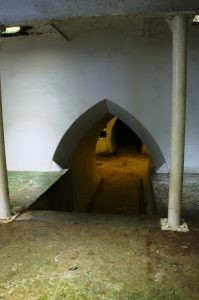 قاعة أثرية فخمة تحت المياه في بيرني مادوف الفيكتوري