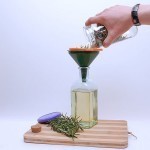 طريقة عمل زيت الروزماري بالصور بنفسك طريقة عمل زيت الروزماري بالصور بنفسك