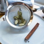 مشروب الهيل والعسل بالحليب