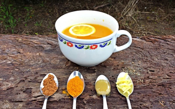 تحضير مشروب الكركم للتخسيس