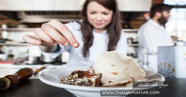 كيف أضبط ملح الطعام في رمضان فلا يكون زائد أو ناقص كيف أضبط ملح الطعام في رمضان فلا يكون زائد أو ناقص