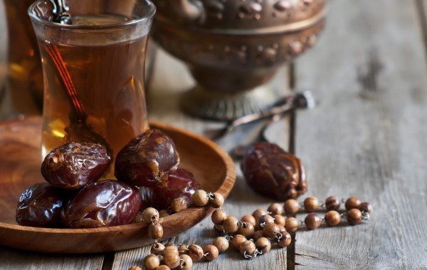 هل الشاي بعد الفطار في رمضان صحي أم ضار ؟