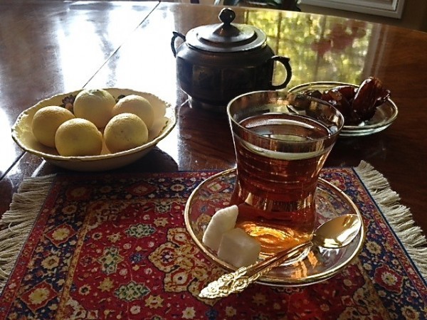 هل الشاي بعد الفطار في رمضان صحي أم ضار ؟ هل الشاي بعد الفطار في رمضان صحي أم ضار ؟