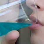 ٤ خطوات لتتمكن من إزالة جير الأسنان وجعل بياضها ناصع