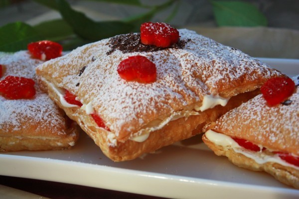 جهزي ملفيه الفراولة بطريقة جديدة ولذيذة