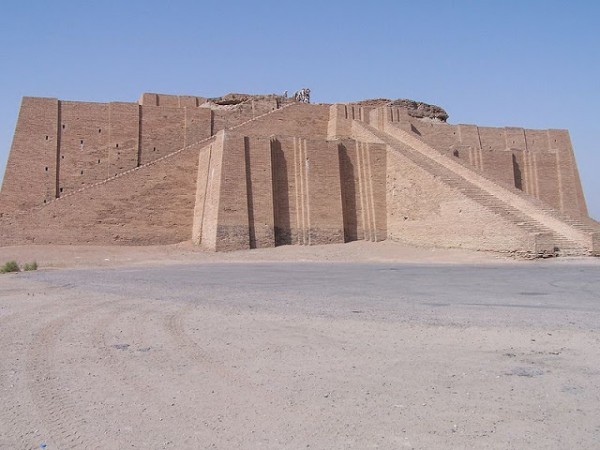 التاريخ القديم في زقورة أور في العراق التاريخ القديم في زقورة أور في العراق