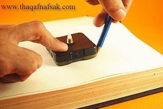 كيف تحول كتاب قديم إلى ساعة كيف تحول كتاب قديم إلى ساعة
