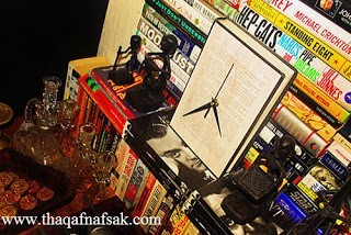 كيف تحول كتاب قديم إلى ساعة كيف تحول كتاب قديم إلى ساعة