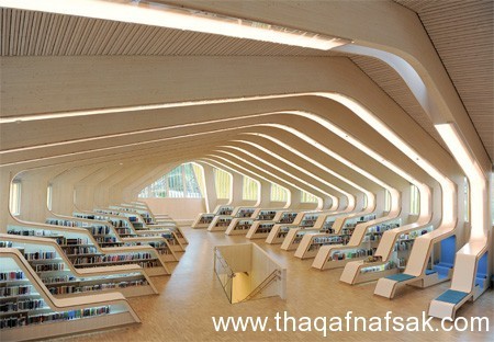 عندما يجتمع الجمال والروعة مع دقة التصميم والبناء .. احدى المكتبات العامة فى النرويج عندما يجتمع الجمال والروعة مع دقة التصميم والبناء .. احدى المكتبات العامة فى النرويج