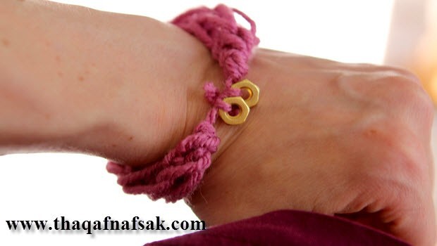 تعلمى كيف تصعني أساورك بنفسك