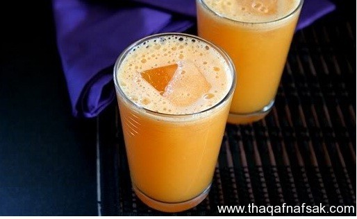عصير الأناناس والجزر والزنجبيل عصير الأناناس والجزر والزنجبيل