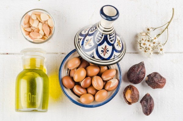 ما هو زيت الأركان و فوائده واستخداماته ما هو زيت الأركان و فوائده واستخداماته